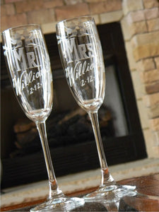 Hand Cut Mr. & Mrs. Personalized Lovebird Champagne Flute | Set of 2