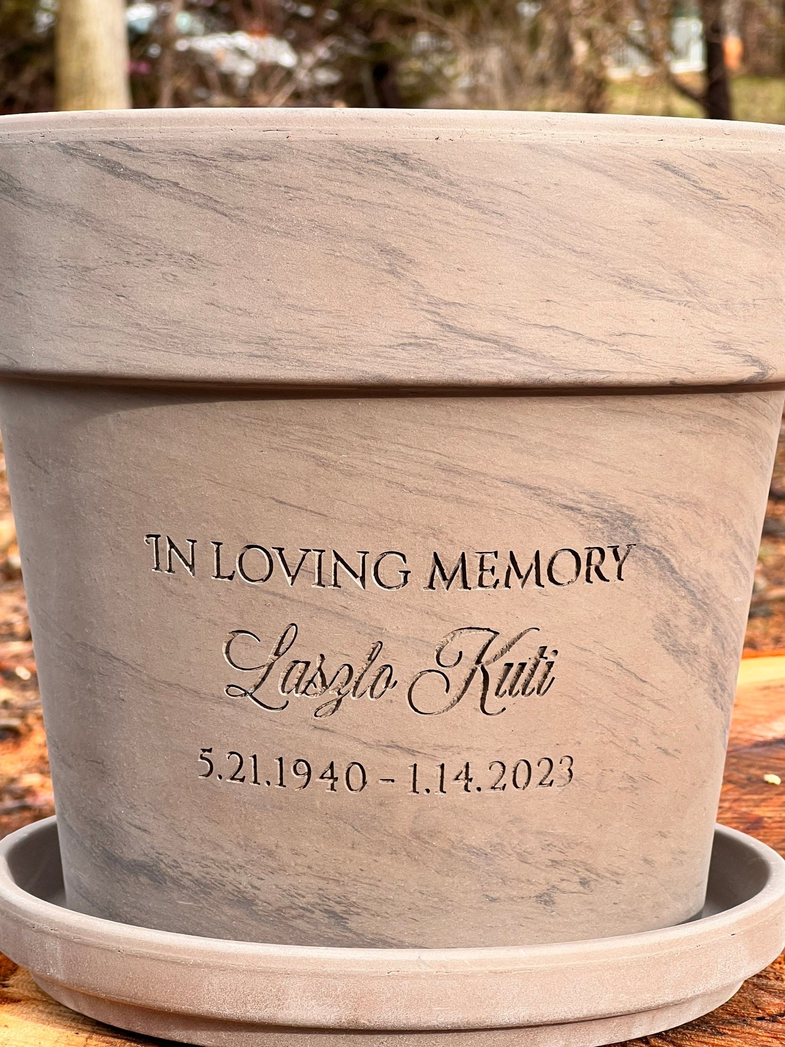 memory plant pot Engraved Sympathy Flowerpot – Memorial Gift – Personalized Clay Planter – In Loving Memory Garden Pot