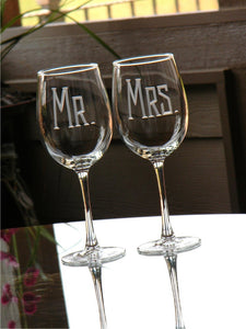 Hand Cut Mr. & Mrs. Wine Glass | Set of 2